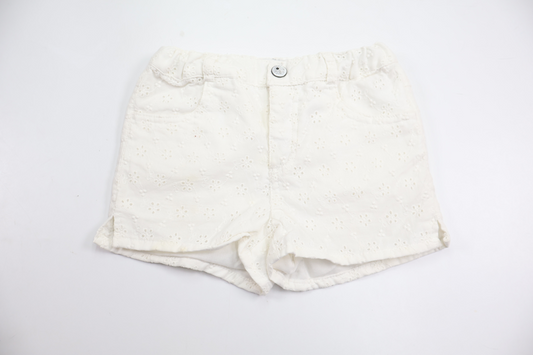 Broderede shorts fra Cubus - Størrelse 98 - Hvid