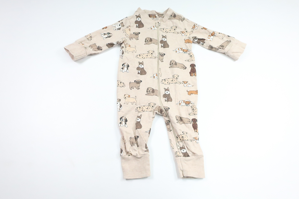 Pyjamas med hunde fra Tiny One - Størrelse 62 - Beige