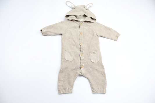 Stickad overall med kaninöron från Minimarket - Storlek 62 - Beige