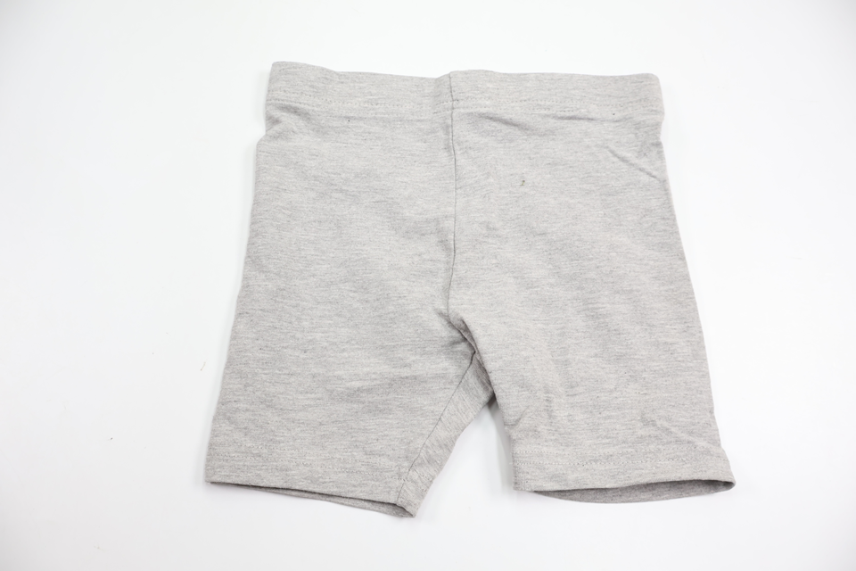 Shorts från Primark - Storlek 98 - Grå