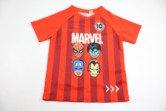 Fotbollströja med Marvel från H&M - Storlek 122/128 - Röd