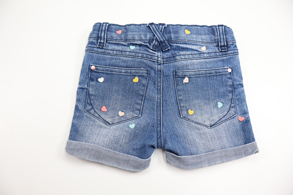 Jeansshorts med hjerter fra Name It - Størrelse 98 - Denim