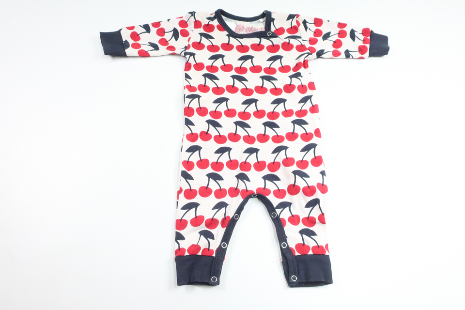 Pyjamas med kirsebær fra Fred's World - Størrelse 56 - Hvid