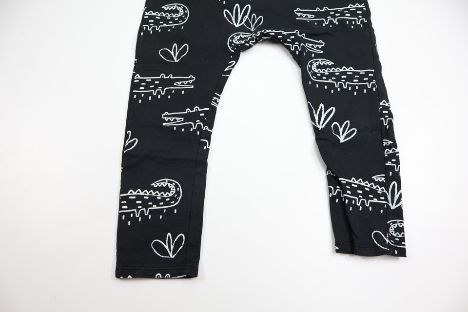 Lindex-seleshorts – Størrelse 98 – Sort