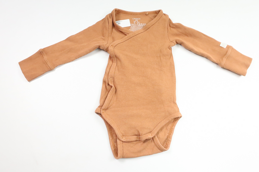 Ribbet slå-om-body fra Lindex - Størrelse 56 - Beige