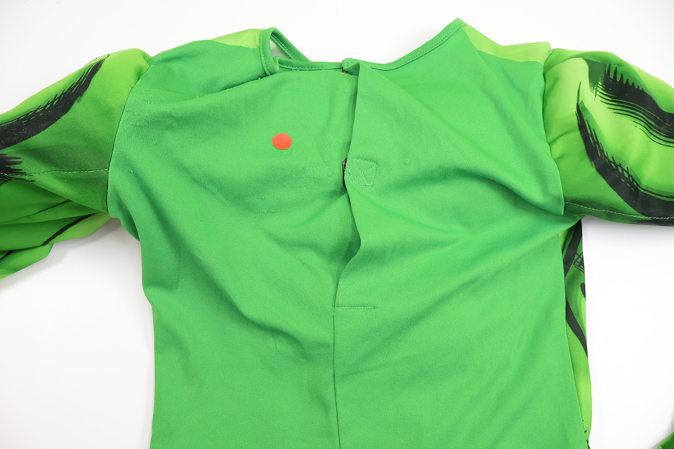 Jumpsuit "Hulken" med mask från H&M - Storlek 110/116 - Grön