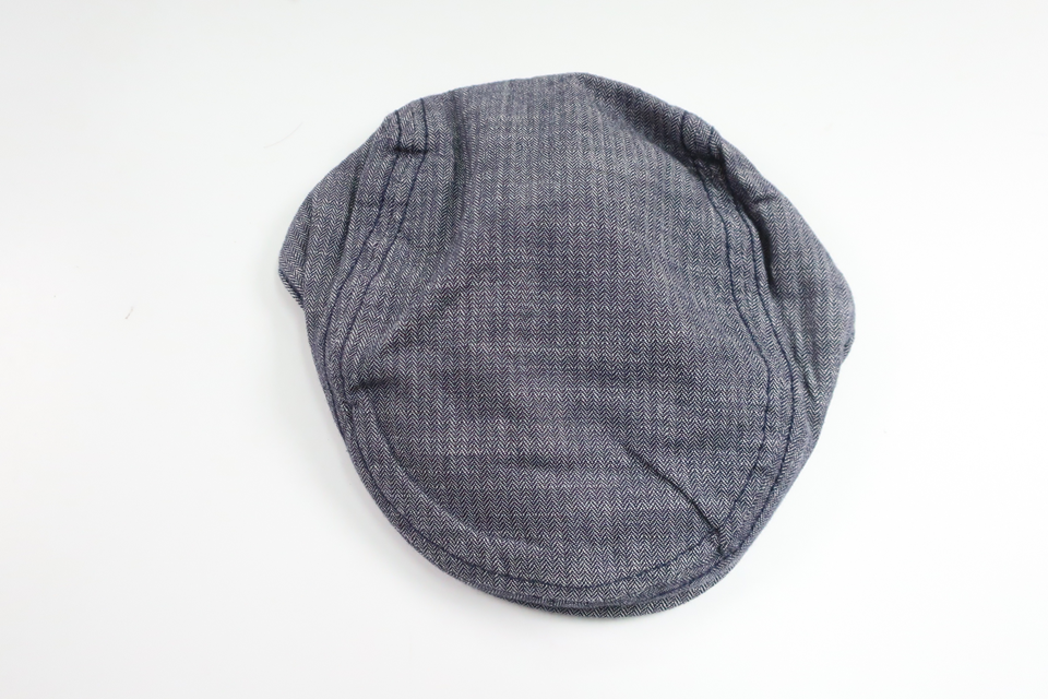 Beret fra Newbie - Størrelse 44/46 - Marineblå