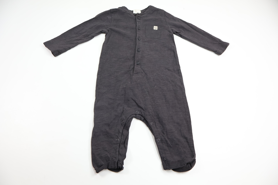 Jumpsuit från Kappahl - Storlek 80 - Svart
