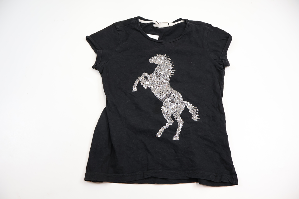 T-shirt fra Kappahl - Størrelse 134/140 - Sort