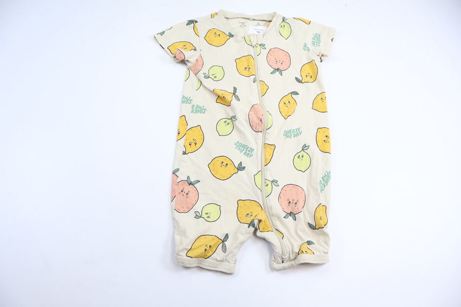 Pyjamas med frugter fra Lindex - Størrelse 86 - Råhvid