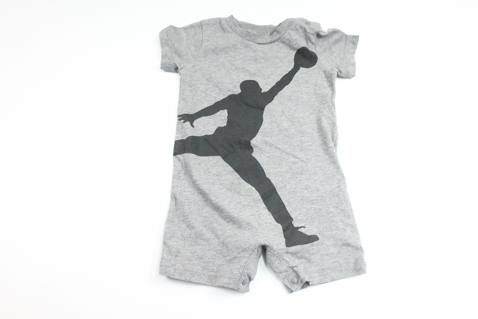 Heldragt fra Nike - Størrelse 74/80 - Grå