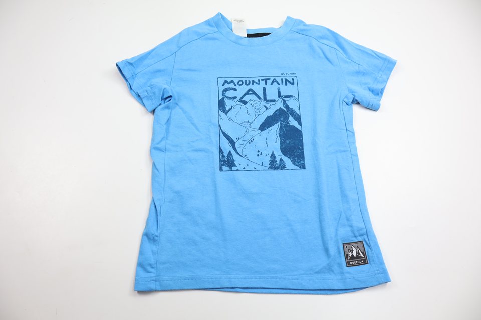 T-shirt från Decathlon - Storlek 128 - Blå