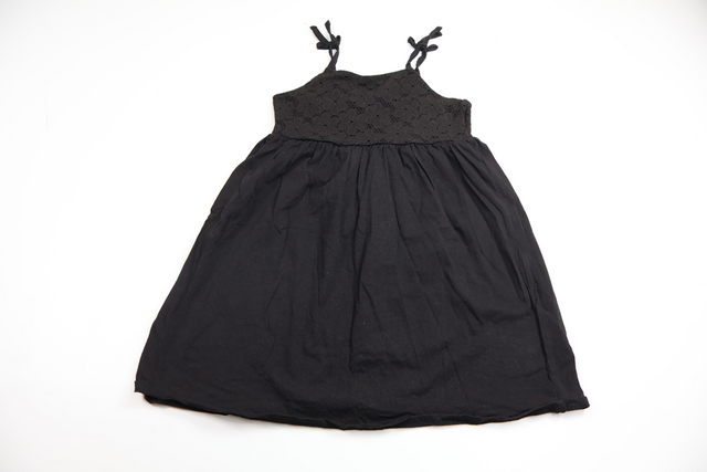 Kjole fra H&M - Størrelse 122/128 - Sort