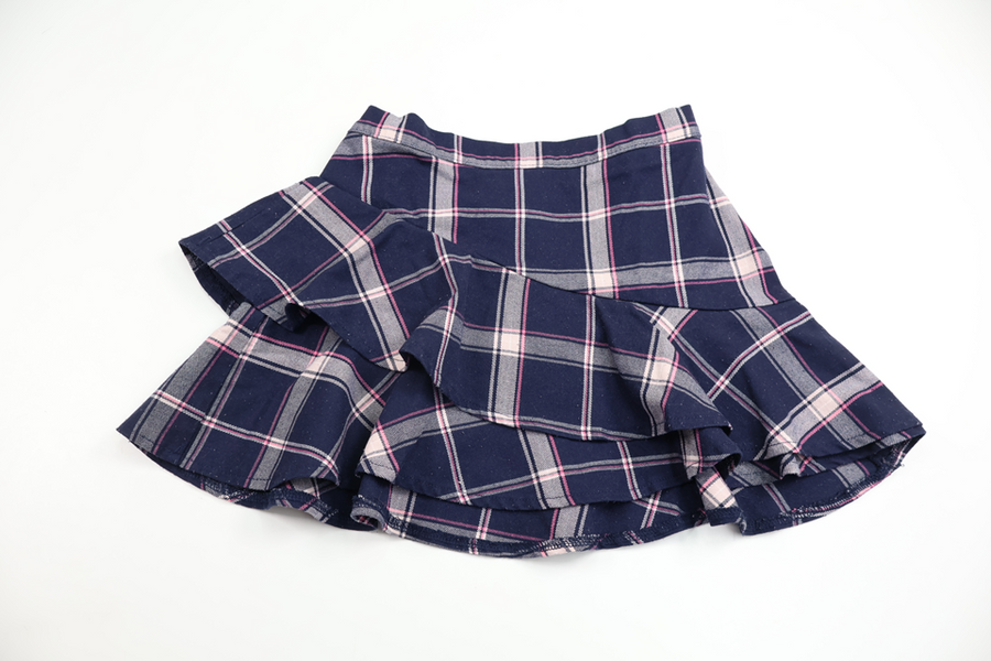 Ternet nederdel fra H&M - Størrelse 110/116 - Marineblå