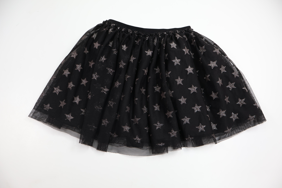 Kjol från H&M - Storlek 110/116 - Svart