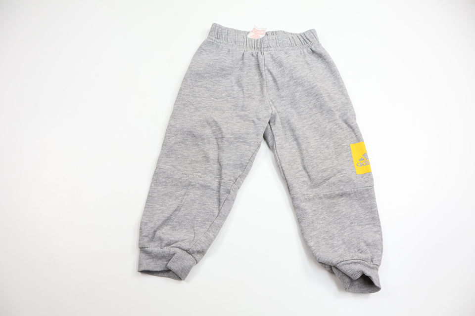 Byxor från Adidas - Storlek 92 - Grå