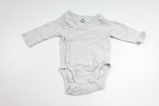 Wrap-body fra H&M - Størrelse 56 - Grå