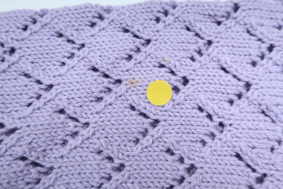 Strikket cardigan fra Hjemmestrikket - Størrelse 116/122 - Lilla