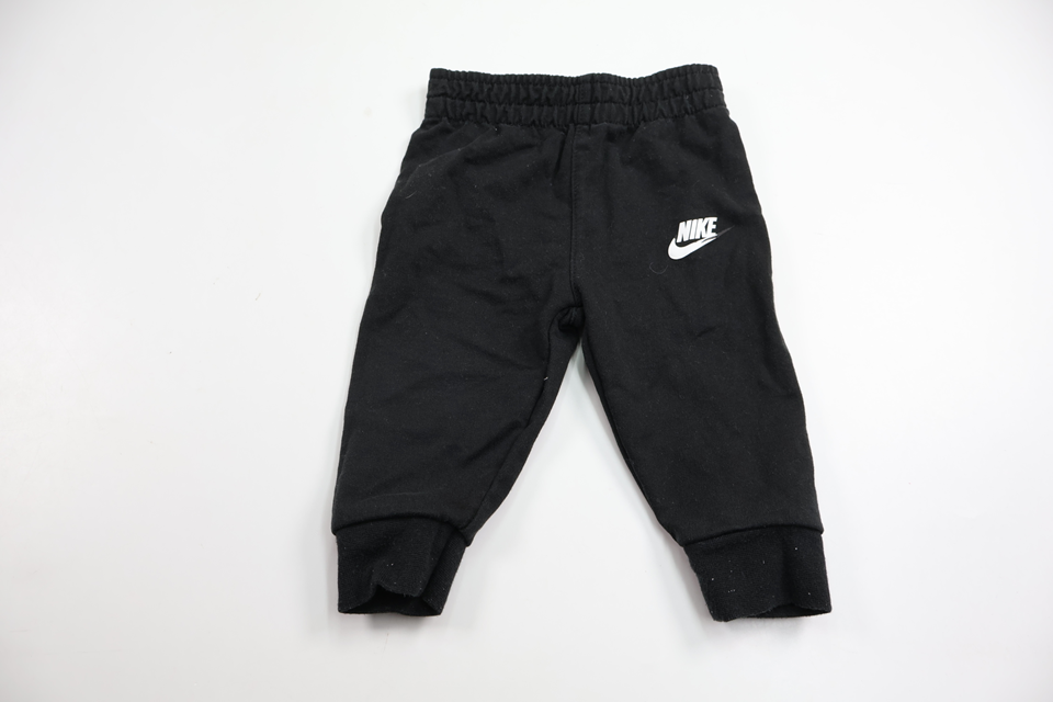 Byxor från Nike - Storlek 62/68 - Svart