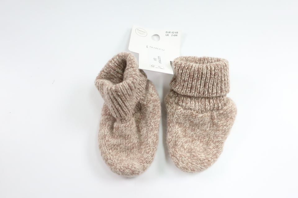 Sutter i 70 % uld fra Lindex - Størrelse 62/68 - Beige