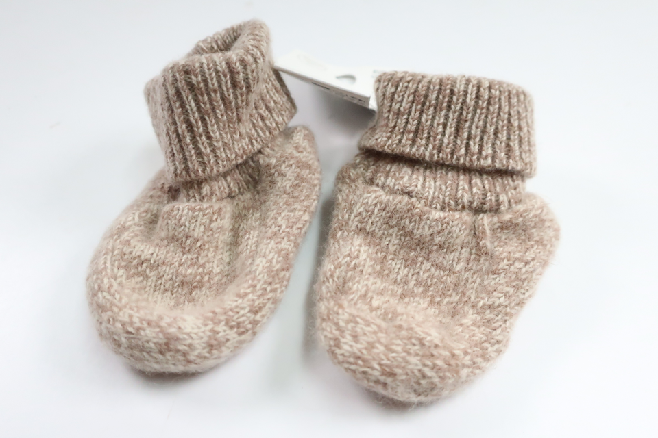 Sutter i 70 % uld fra Lindex - Størrelse 62/68 - Beige