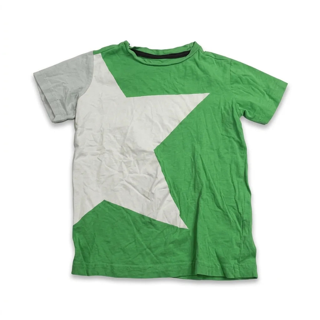 Mönstrad t-shirt från Åhléns - Storlek 110/116 - Grön