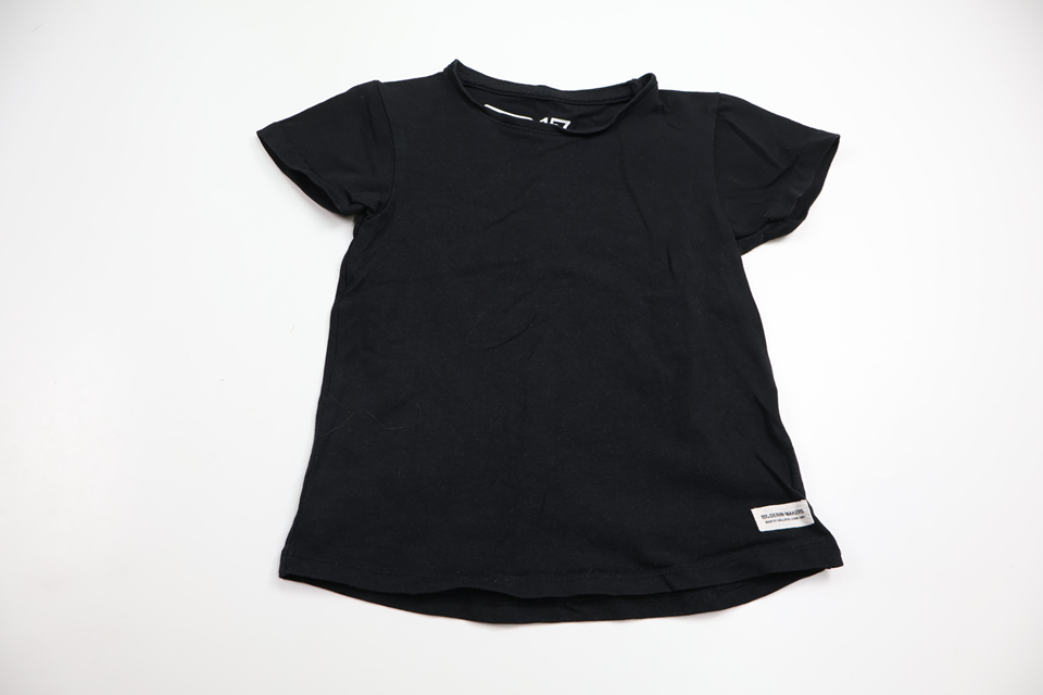 T-shirt från Lager 157 - Storlek 110 - Svart