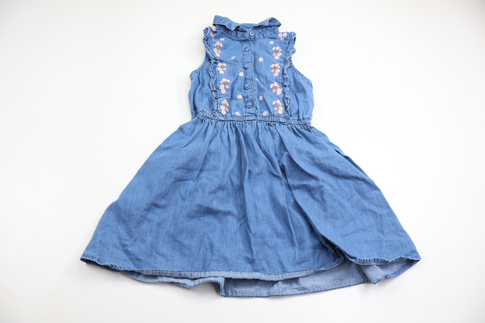 Klänning från Okänt - Storlek 110 - Denim