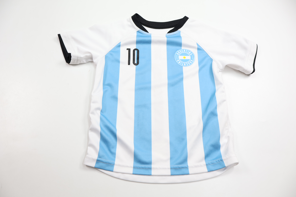 Fotbollströja Argentina från H&M - Storlek 98/104 - Vit